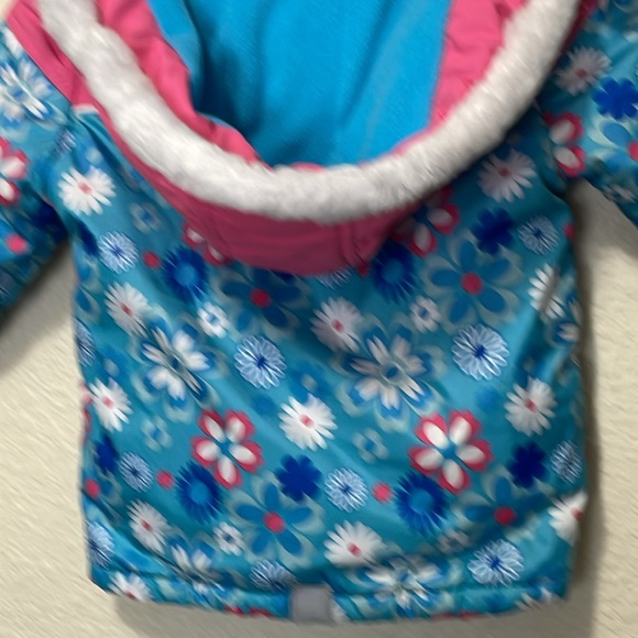 Rugged Bear Girls Blue Floral Winter Jacket. Very Good Condition. Size 24M. - Picture 13 of 16